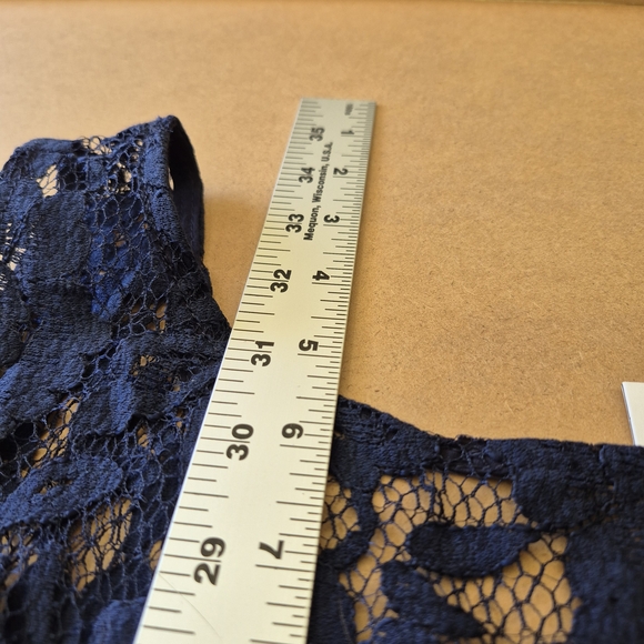 BB Dakota Elegant Navy Lace Dress - Picture 4 of 9